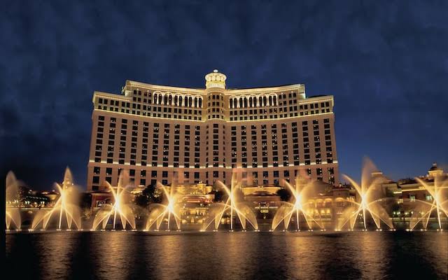 Casino-Hotels That Draw British Guests to Las Vegas