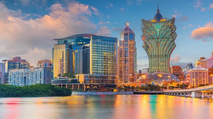 Macau Casino-Hotels with Strong Dining Choices